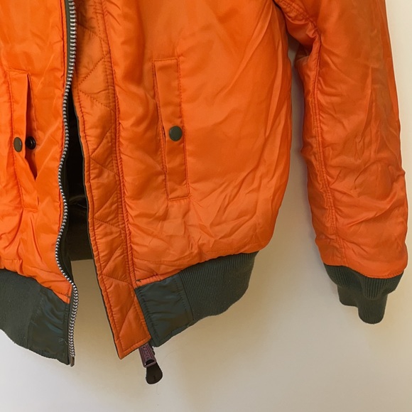 Alpha Industries MA-1 Slim Fit Flight Jacket Sage Green Reversible to Orange - Picture 10 of 11